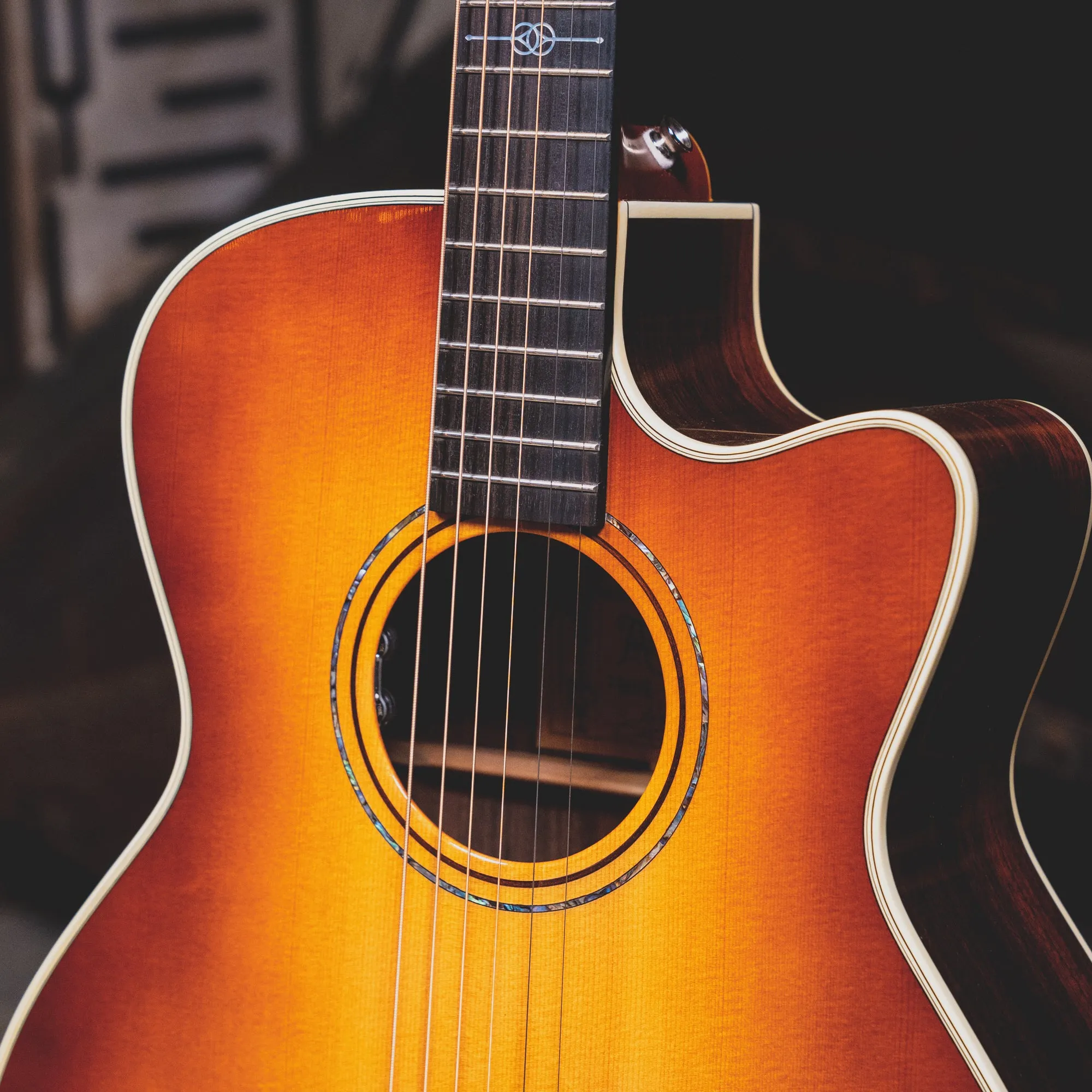 2021 Alvarez Yairi GYM70CESHB Sunburst Acoustic Guitar W/ OHSC - Used