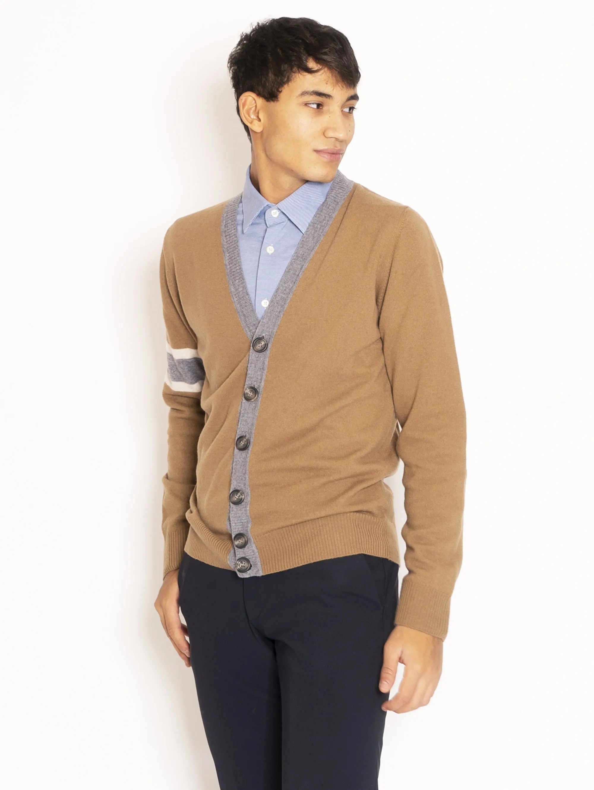 Cardigan in Lana Geelong - Cammello