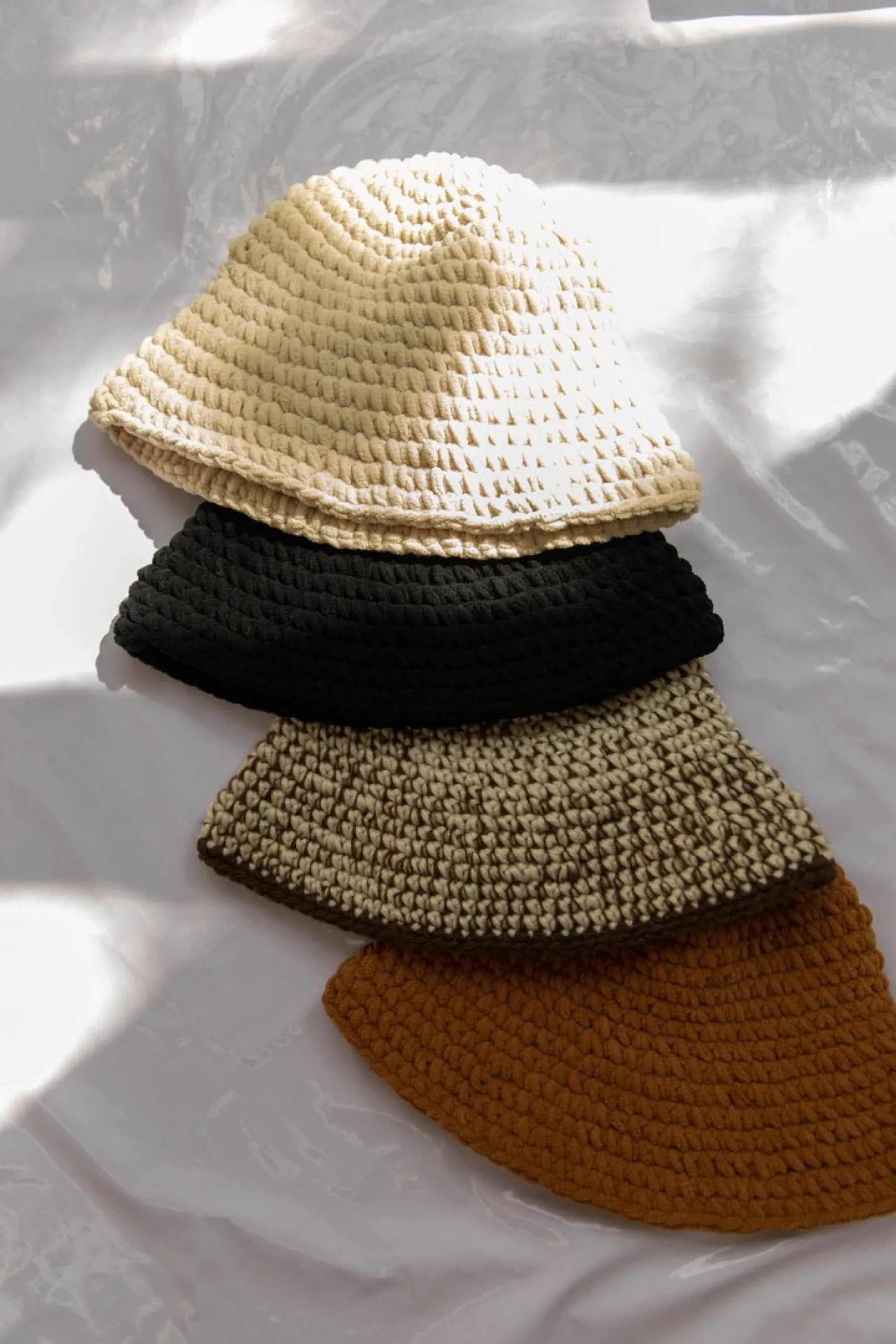 Cream Georgia Knit Bucket