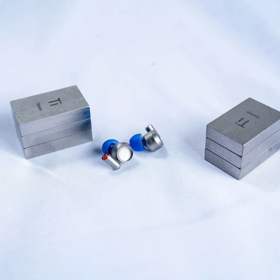 DUNU LUNA Dynamic In-Ear Earphones