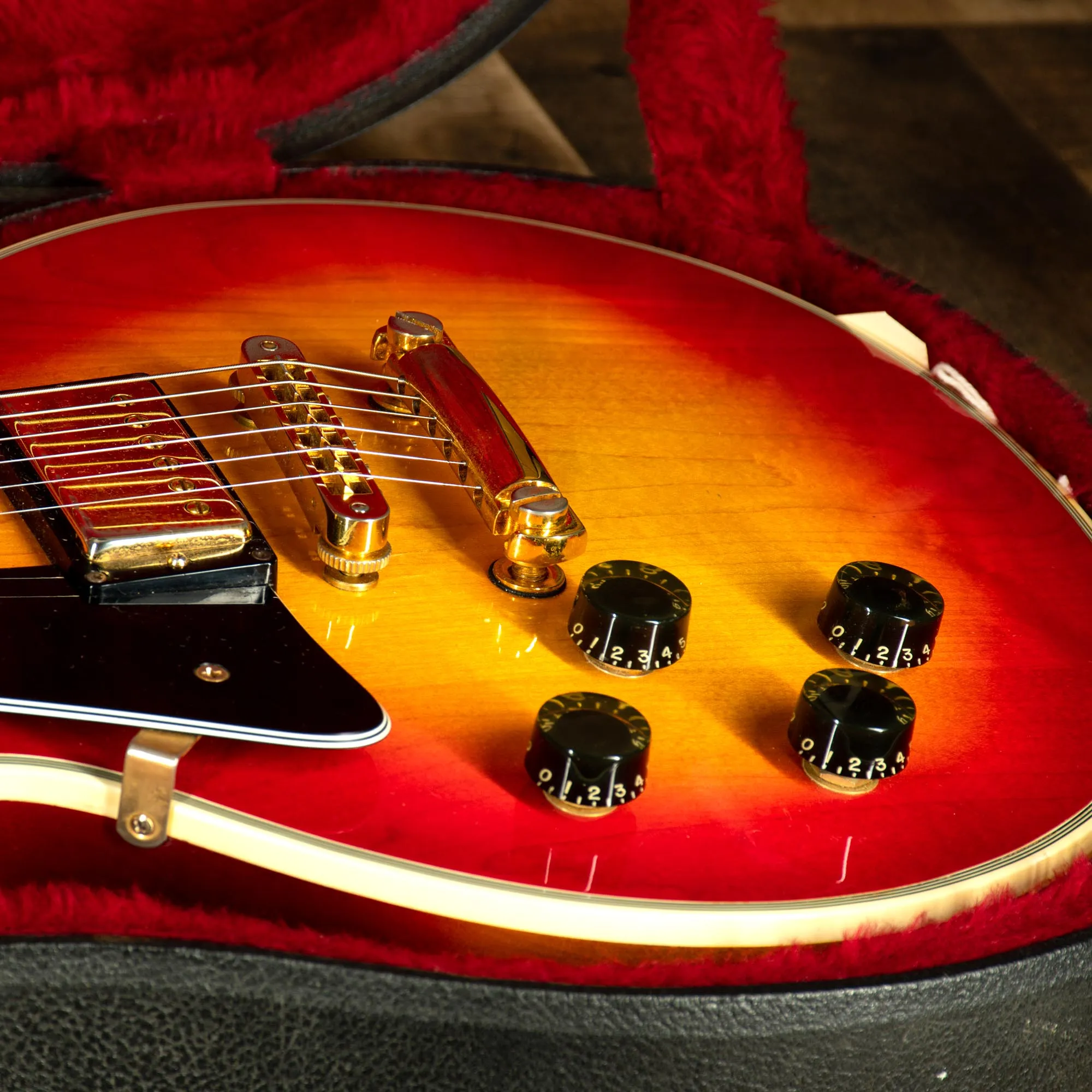 Gibson 1980 Les Paul Custom Lefty Cherry Sunburst With OHC - Used