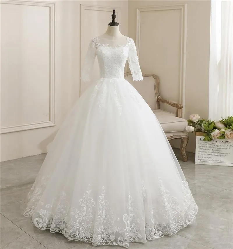 Luxurious O Neck Half Sleeve Fashion  Wedding Gown
