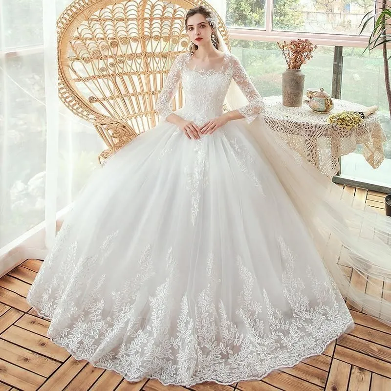Luxurious O Neck Three Quarter Sleeve Wedding Dress For Women