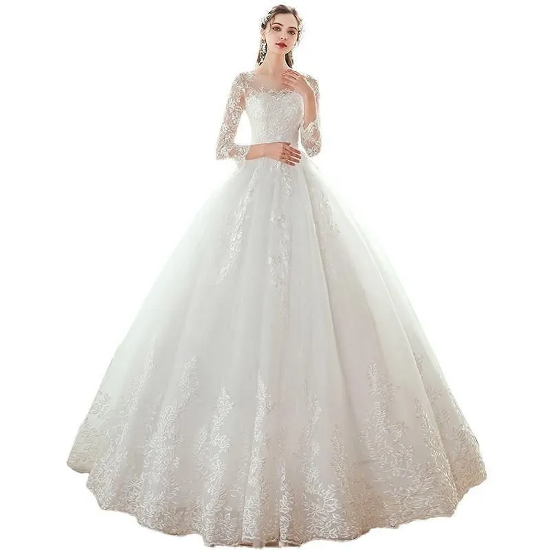 Luxurious O Neck Three Quarter Sleeve Wedding Dress For Women