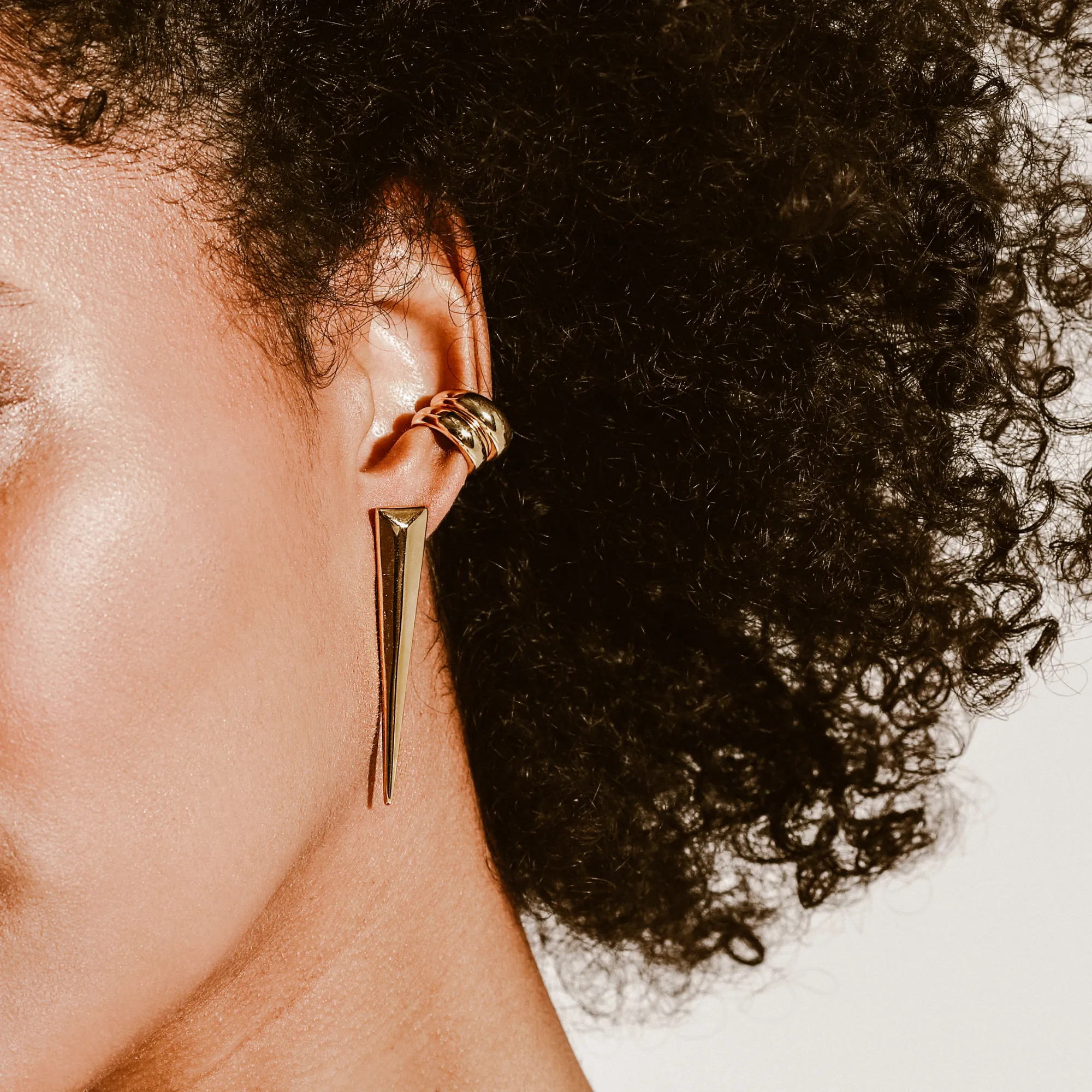 SAVERS EAR CUFF