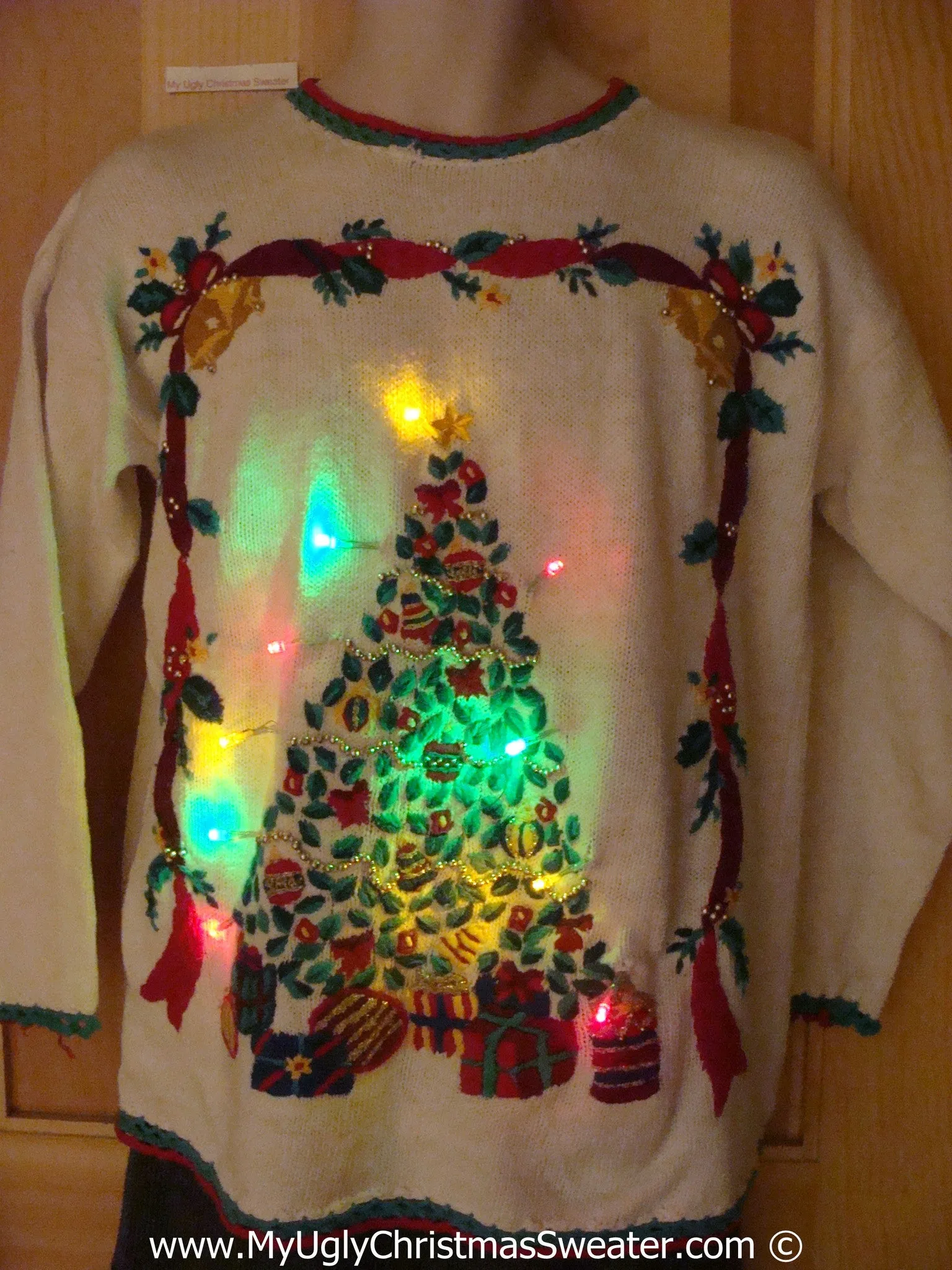 Tacky Xmas Sweater with Lights Huge 80s Tree (g145)